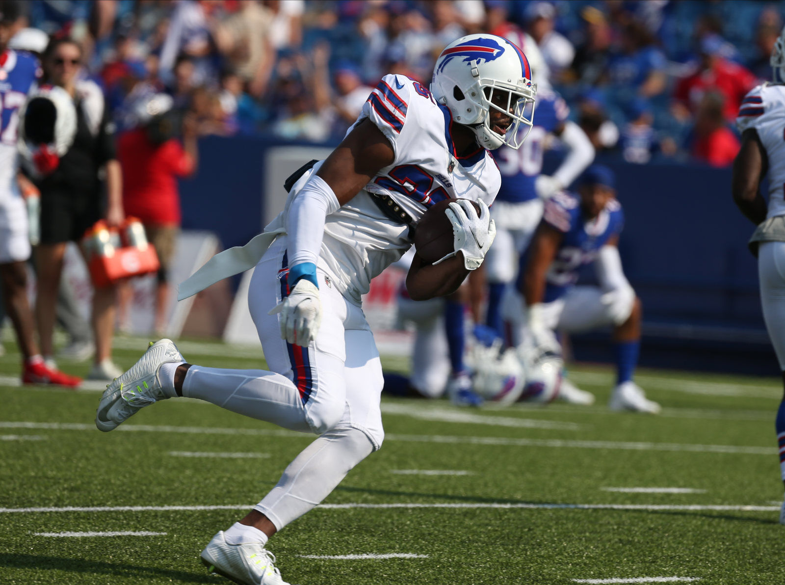 1019072894 McCoy Sports Buffalo Bills training camp
